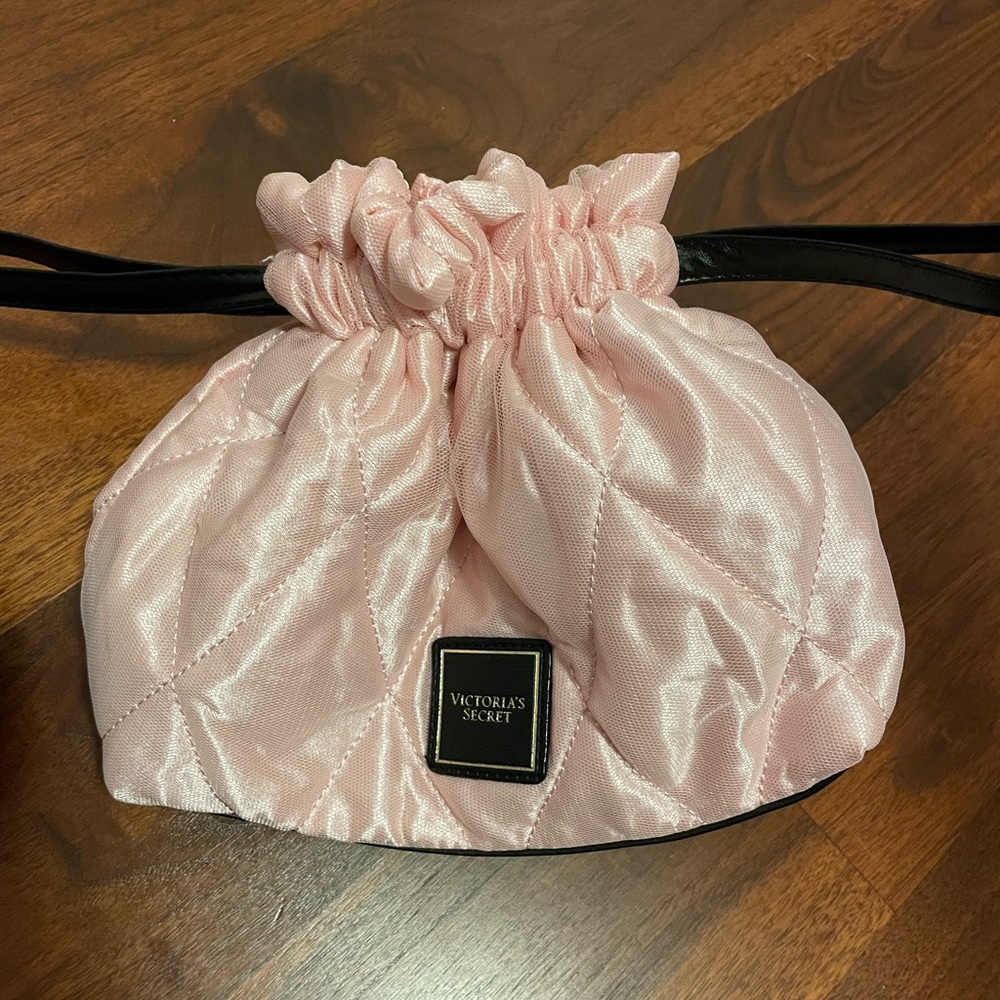 Victorias Secret/ Pink travel makeup pouch!